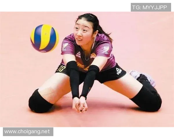 杨静专访：从青涩球员到排球传奇的成长之路回顾