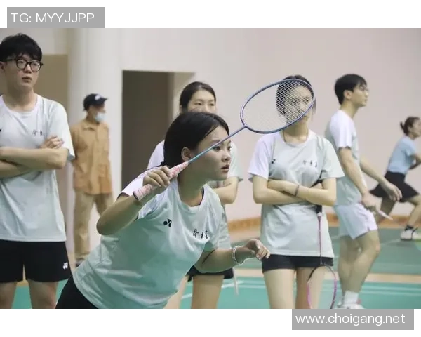 武汉羽毛球队在羽毛球节奏排行榜中荣获第六名展现出强劲实力与团队默契