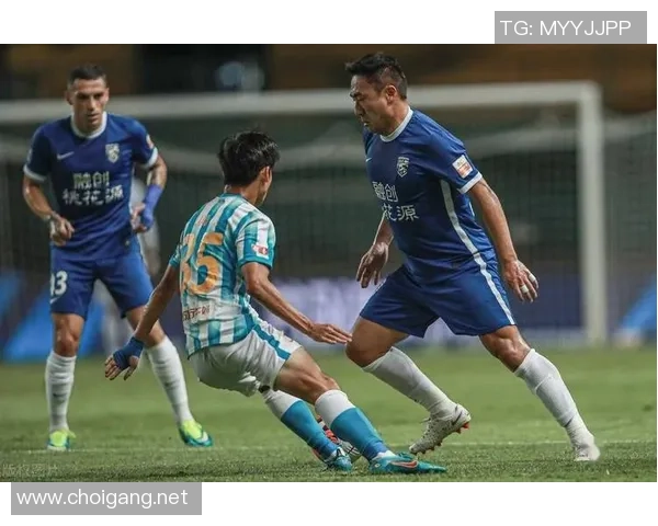 武汉足球队强势领跑联赛积分榜以82分稳居第一位置