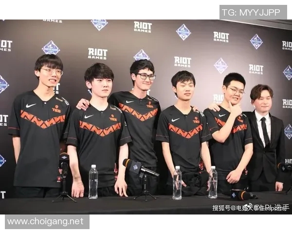 大师赛积分榜：TES以74分领跑